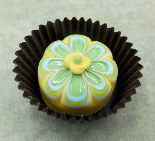 Click to view detail for HG-033 Hulet Art Glass Choc Lemon, Mint, White Chocolate $46